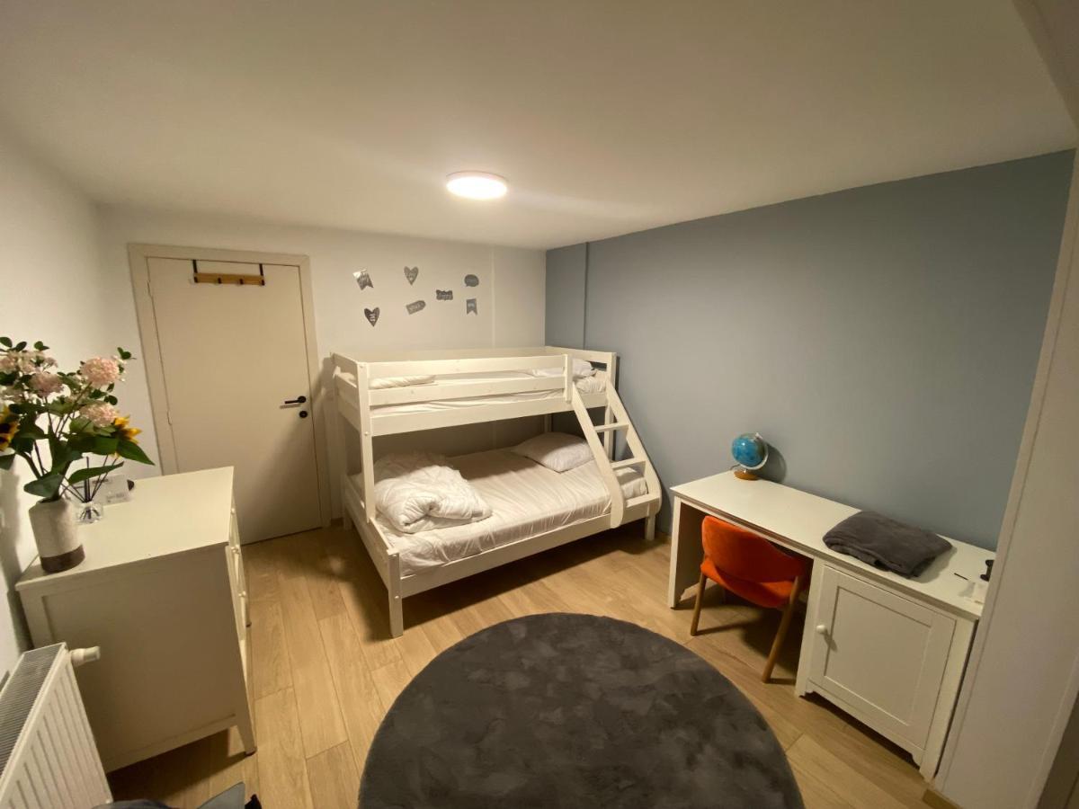 Spacious Apartment With Sea View Остенде Екстериор снимка